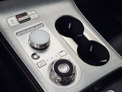 New 2026 Genesis GV70 2.5T Sport Prestige AWD/4WD image 19