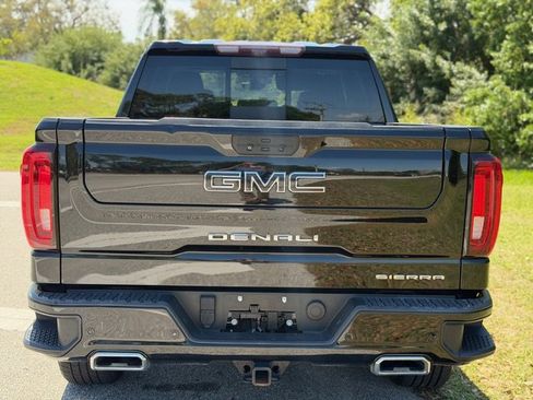 Used 2021 GMC Sierra 1500 Denali w/ Denali Ultimate Package image 4