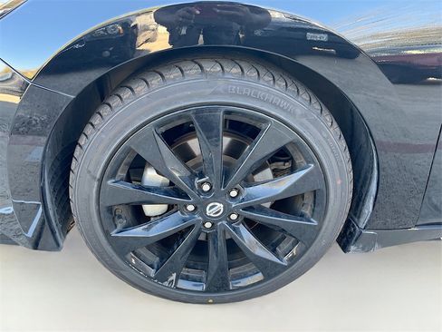 Used 2019 Nissan Maxima SR w/ Premium Package image 31