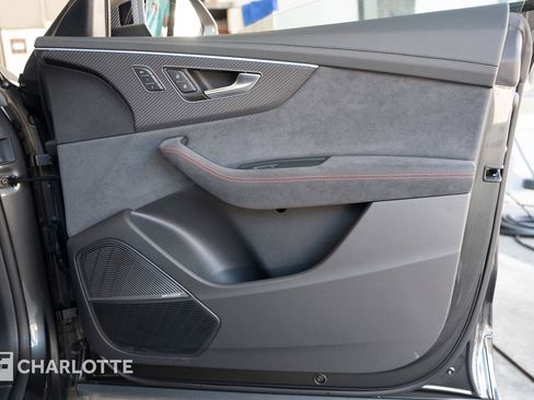 Used 2025 Audi RS Q8 performance image 23