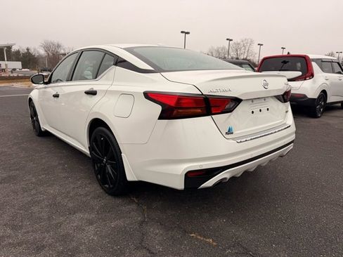 Certified 2021 Nissan Altima 2.5 Platinum image 7