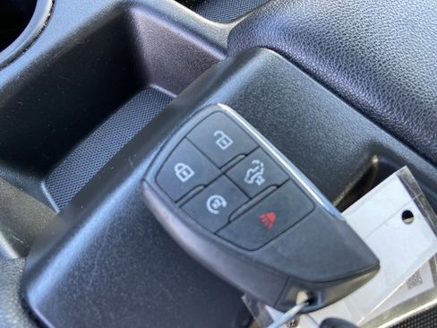 Used 2025 GMC Sierra 1500 SLT RWD image 45