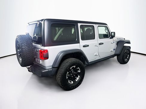 Used 2024 Jeep Wrangler Unlimited Rubicon 4xe AWD/4WD image 9