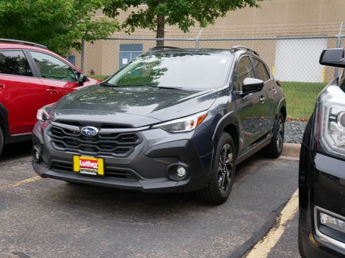 Used 2024 Subaru Crosstrek 2.0i Premium AWD/4WD image 3