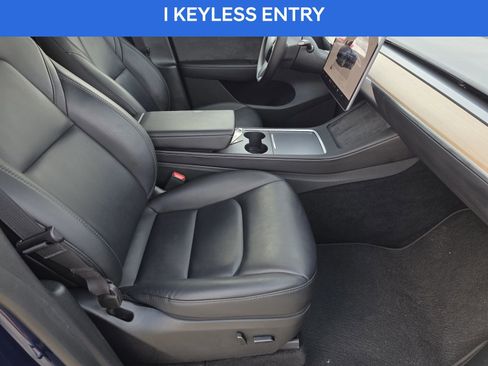 Used 2023 Tesla Model Y 2WD image 13