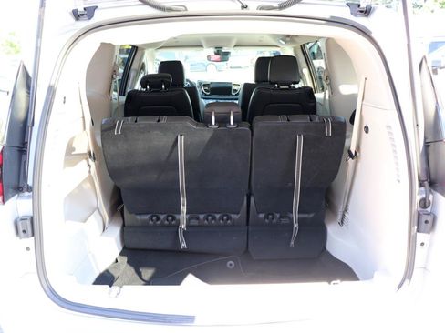 Used 2024 Chrysler Pacifica Touring-L FWD image 62