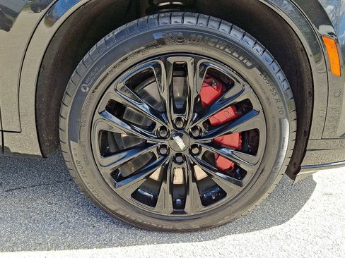 Certified 2023 Cadillac XT6 Sport w/ Technology Package image 10