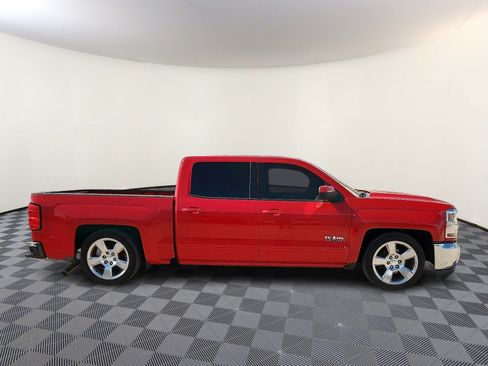 Used 2017 Chevrolet Silverado 1500 LT w/ Texas Edition RWD image 5