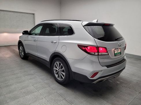 Used 2018 Hyundai Santa Fe SE FWD image 5
