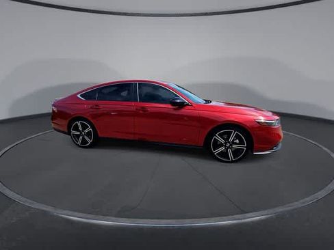 Used 2024 Honda Accord Sport image 9