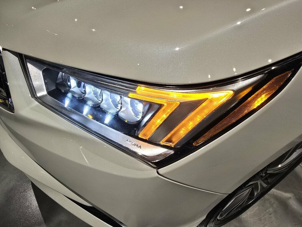 Used 2017 Acura MDX w/ Technology Package AWD/4WD image 43