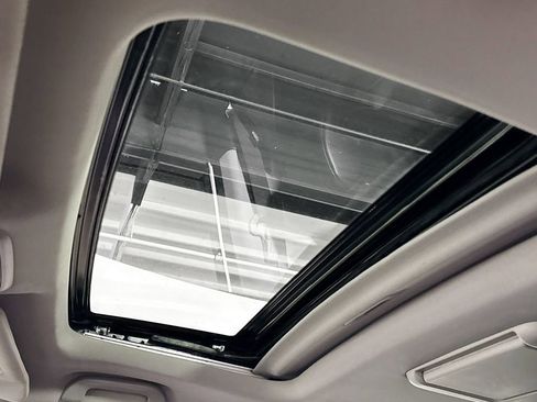 Used 2014 Honda Pilot Touring image 19