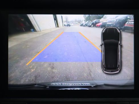 Used 2018 Porsche Macan Sport Edition w/ Driver Memory Package image 8