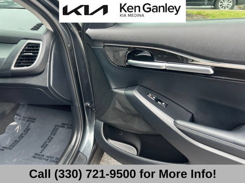 Certified 2025 Kia Seltos EX AWD/4WD image 59