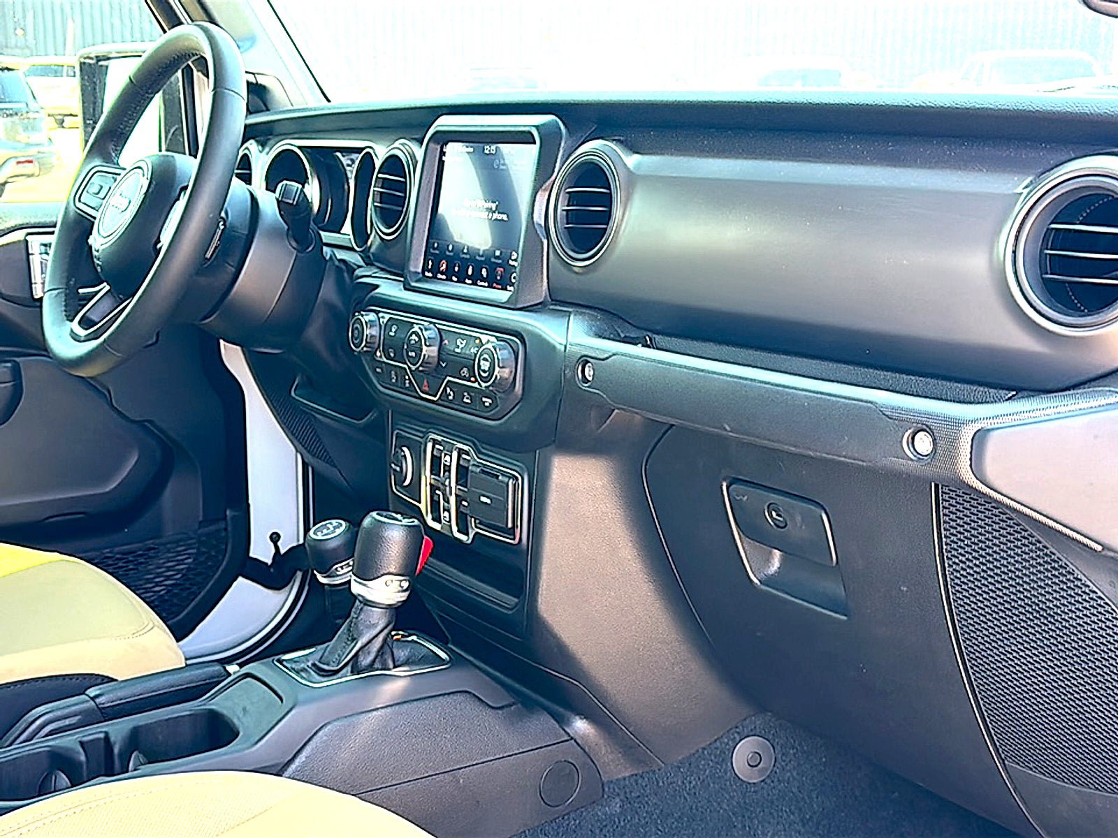 Used 2023 Jeep Gladiator Sport AWD/4WD image 22
