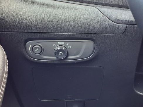 Used 2024 Buick Encore GX Sport Touring image 16