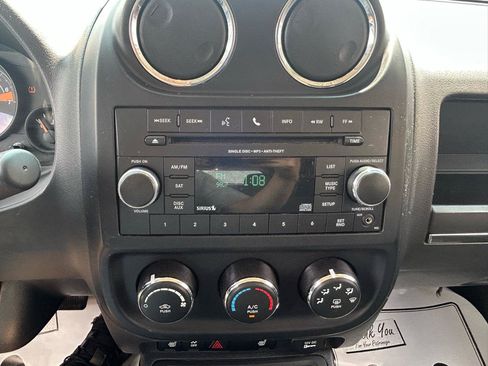 Used 2016 Jeep Patriot Latitude AWD/4WD image 22