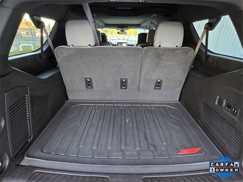 Used 2021 GMC Yukon XL SLT w/ SLT Luxury Plus Package image 15
