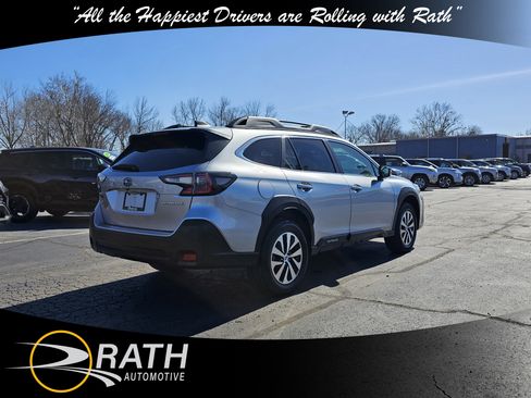 Used 2024 Subaru Outback Premium image 6