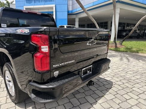 Used 2025 Chevrolet Silverado 1500 RST AWD/4WD image 12