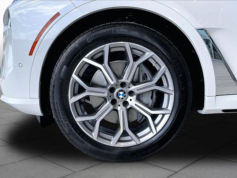 New 2027 BMW X7 xDrive40i w/ Executive Package AWD/4WD image 11