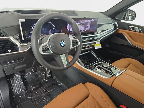 New 2026 BMW X5 xDrive40i w/ M Sport Package AWD/4WD image 16