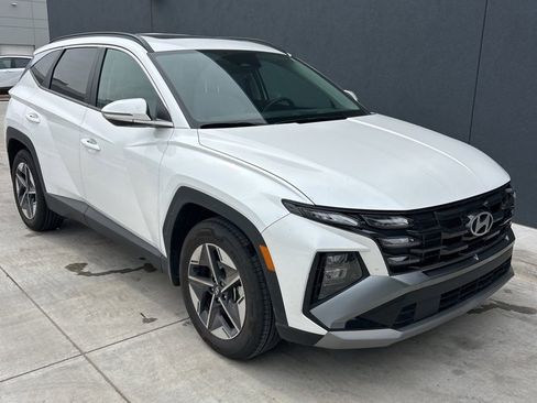 Used 2025 Hyundai Tucson SEL image 3