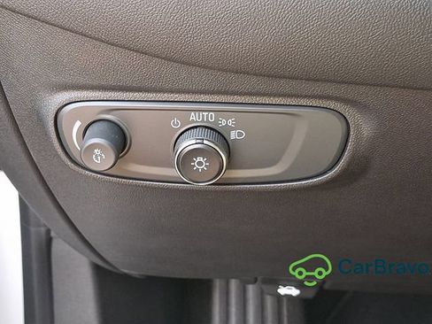 Certified 2022 Chevrolet Equinox RS w/ RS Leather Package FWD image 24