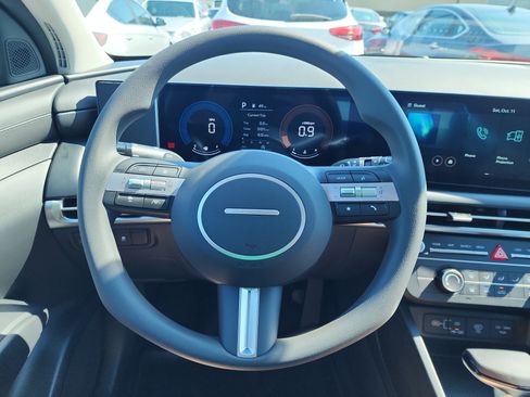 New 2026 Hyundai Tucson SE image 9