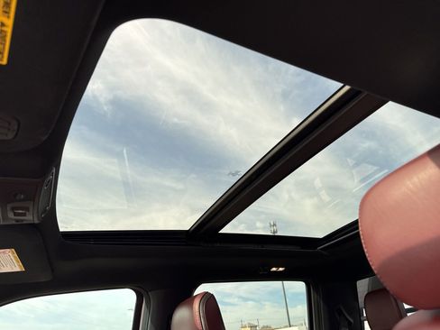 Used 2021 Ford F250 Platinum w/ FX4 Off-Road Package image 14