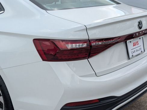 Used 2025 Volkswagen Jetta S image 17