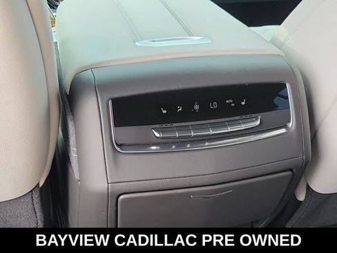 Used 2025 Cadillac Escalade ESV Sport Platinum w/ LPO, ONYX Package AWD/4WD image 15