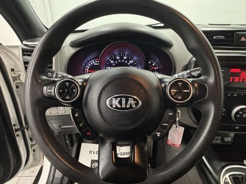 Used 2015 Kia Soul image 16