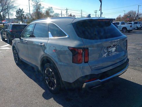 New 2026 Kia Sorento S w/ S Panoramic Sunroof Package FWD image 5