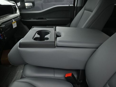 New 2025 Ford F250 XL w/ XL Off-Road Package image 21