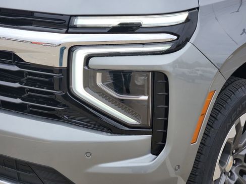 New 2026 Chevrolet Suburban LS image 6