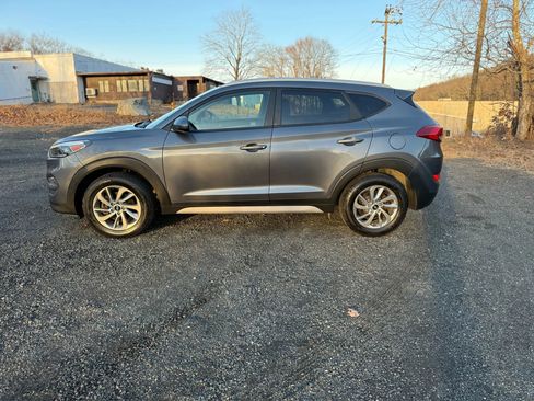 Used 2017 Hyundai Tucson SE image 8