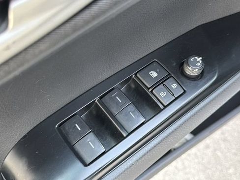 Used 2025 Toyota Camry LE FWD image 22