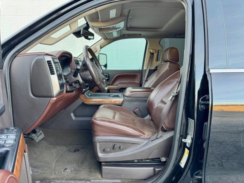 Used 2016 Chevrolet Silverado 3500 High Country w/ Duramax Plus Package image 23