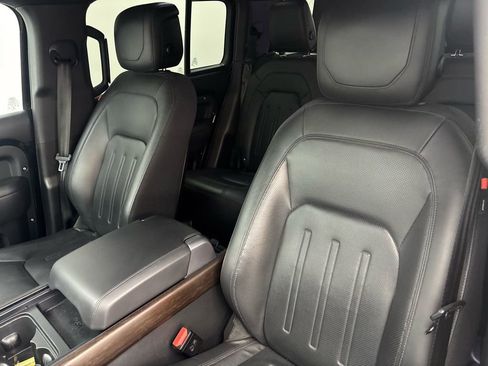 Used 2020 Land Rover Defender 110 X AWD/4WD image 33