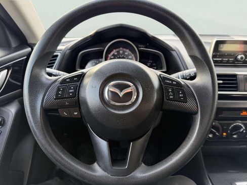 Used 2014 MAZDA MAZDA3 i Sport image 28