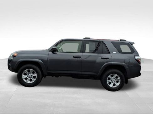 Used 2021 Toyota 4Runner SR5 image 8