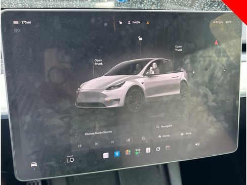 Used 2022 Tesla Model Y Performance AWD/4WD image 8