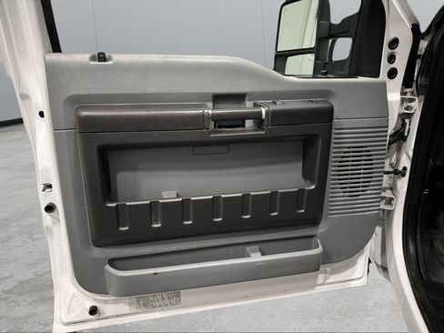 Used 2013 Ford F250 XL w/ PWR Equipment Group image 19