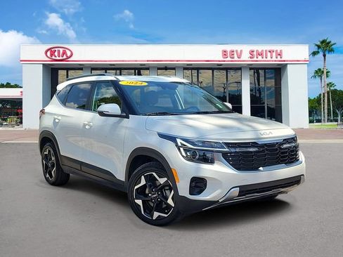 Certified 2024 Kia Seltos EX FWD image 1