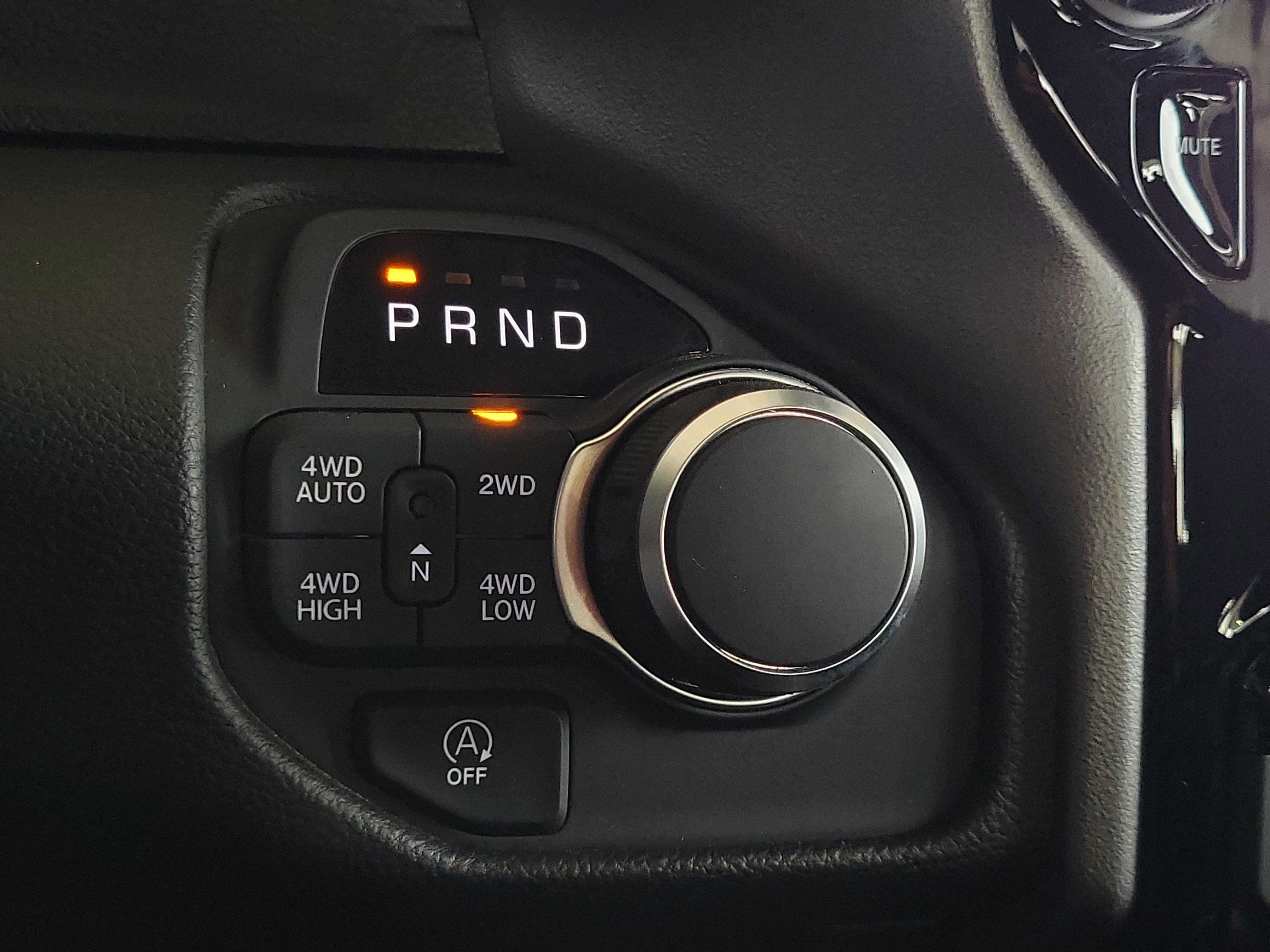 Used 2025 RAM 1500 Big Horn AWD/4WD image 29