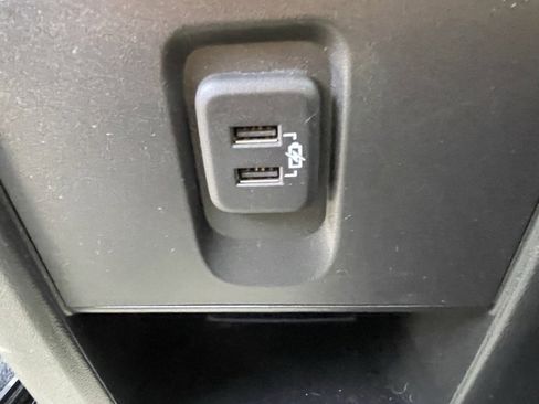 Certified 2023 Chevrolet Traverse LT image 26