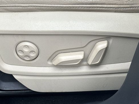 Used 2018 Audi Q5 2.0T Premium Plus w/ Premium Plus Package image 16