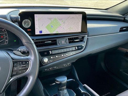 Used 2023 Lexus ES 350 w/ Premium Package image 9