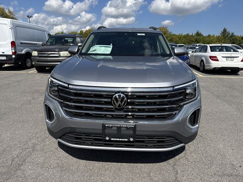 New 2026 Volkswagen Atlas SE image 3